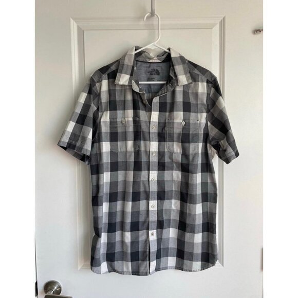 North Face Shirt - Picture 1 of 4